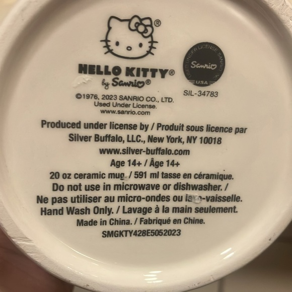 🎀Hello Kitty pair of large oversized coffee tea mugs both NWT - Picture 11 of 11